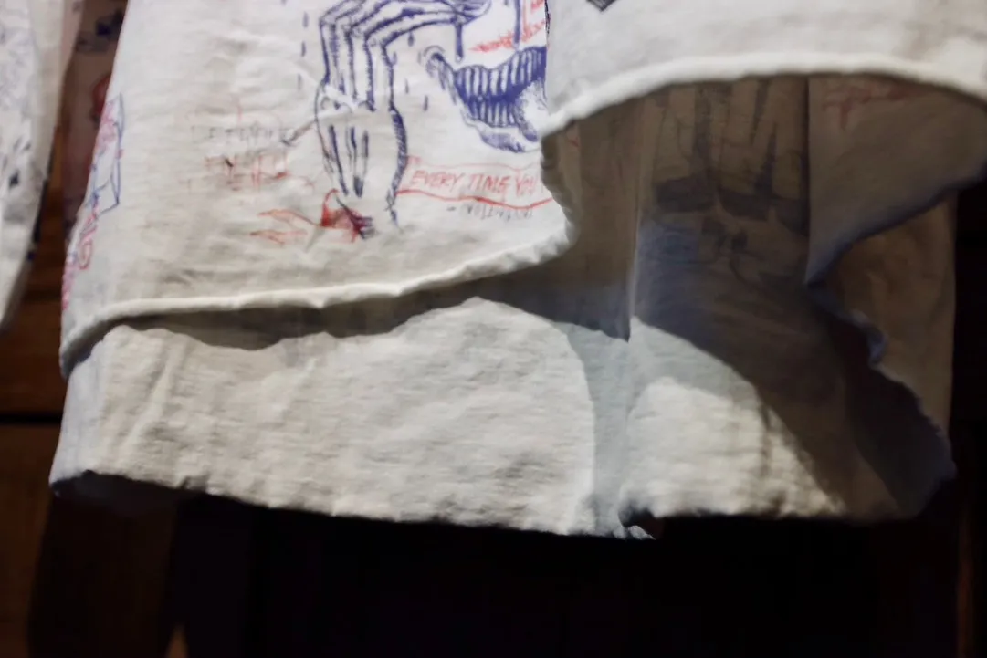 SAINT Mxxxxxx × BORNXRAISED BR_LS TEE/LA/WHT Latest co-branded model LA diamond all-over long sleeves off-white S-XL Super heavy work started in February and lasted three months Super complex 36 sets of screens Outlined pictures make you doubt your life Super perfect reproduction of printing Genuine Czech diamonds Pressure-free reproduction